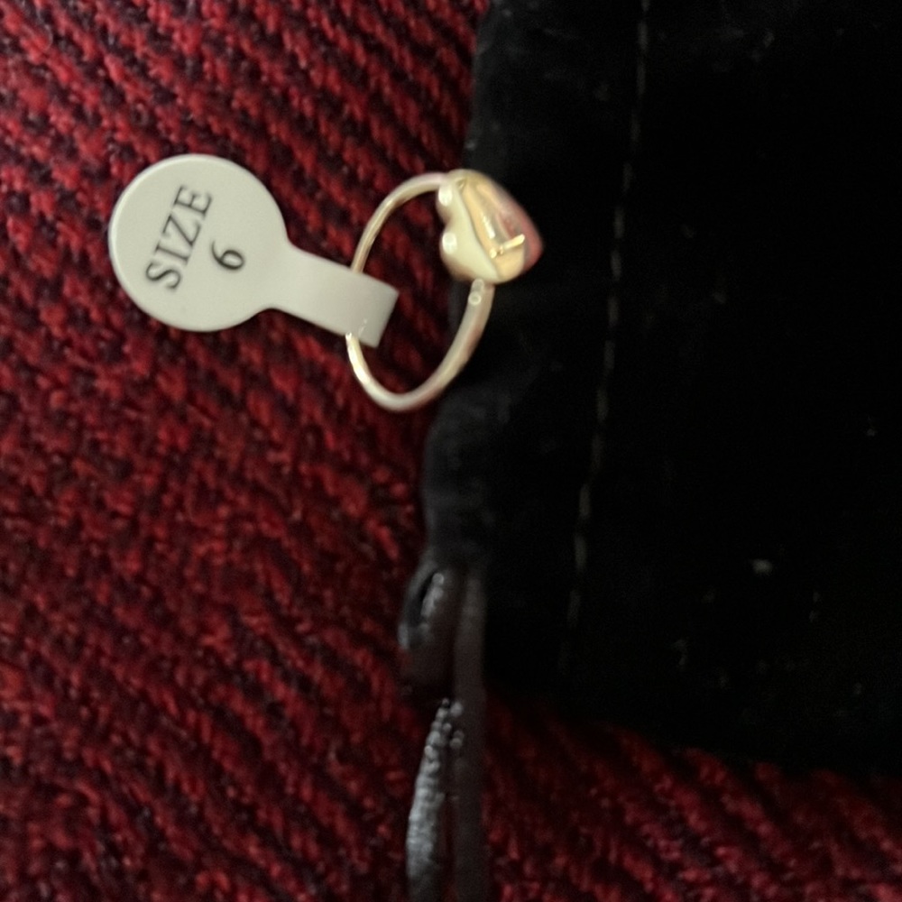 Heart Ring - Picture 3 of 4